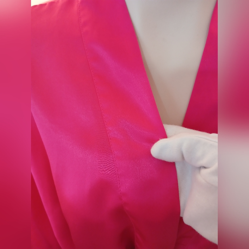 2/40$ Eaton Vanity Fair Pink Satin Robe One Size - Picture 5 of 11